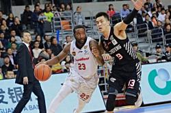 开云APP-江苏男篮输球，全队集中备战