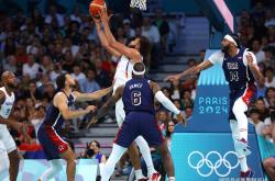 开云体育中国-关于人击败骑士继续豪取四连胜，恩比德梅奥登全队最高分狂轰的信息