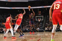 开云体育下载-76人击败老鹰结束连败