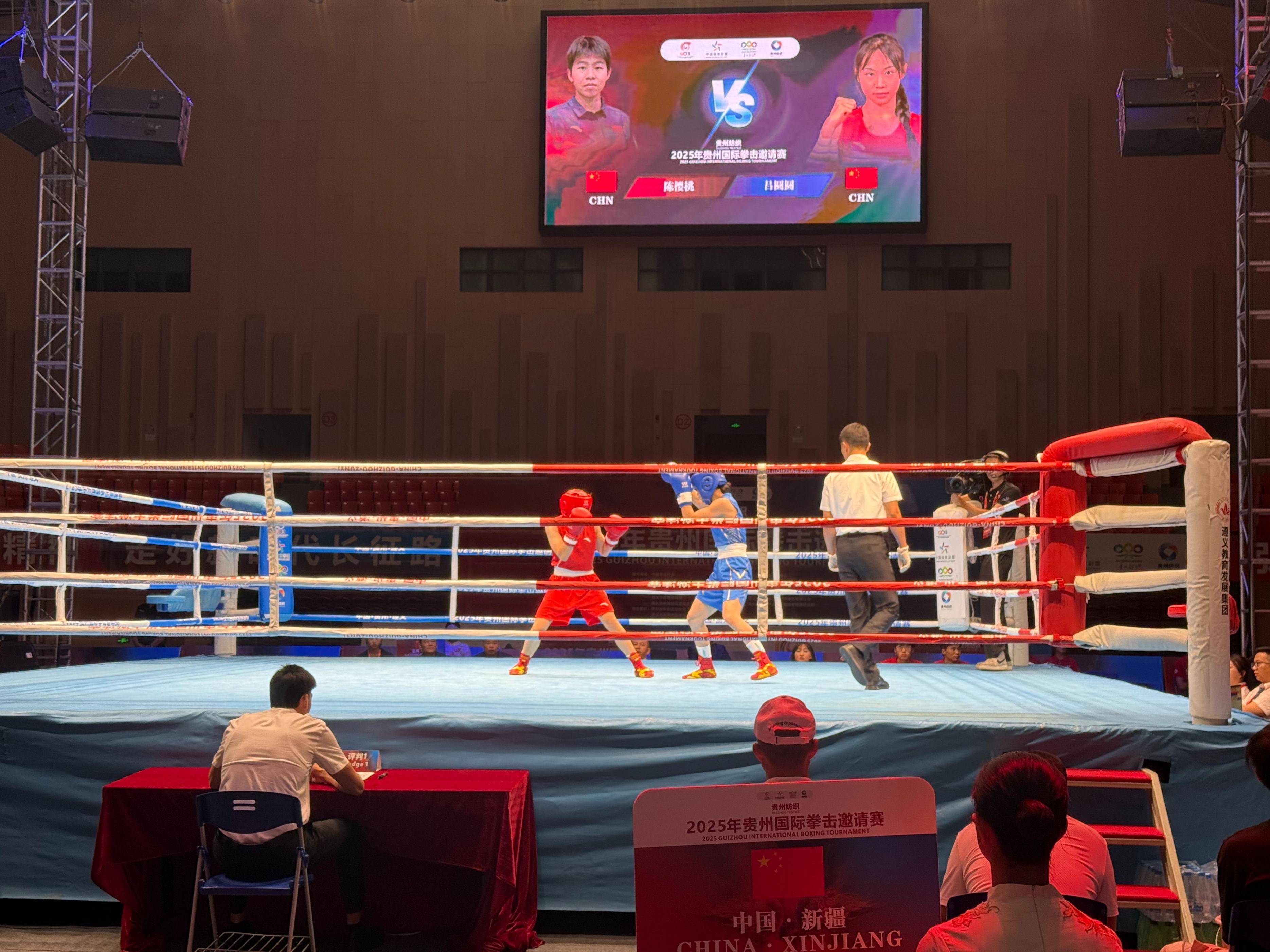 无畏挑战赢得喝彩球员拼搏斗志昭示团结