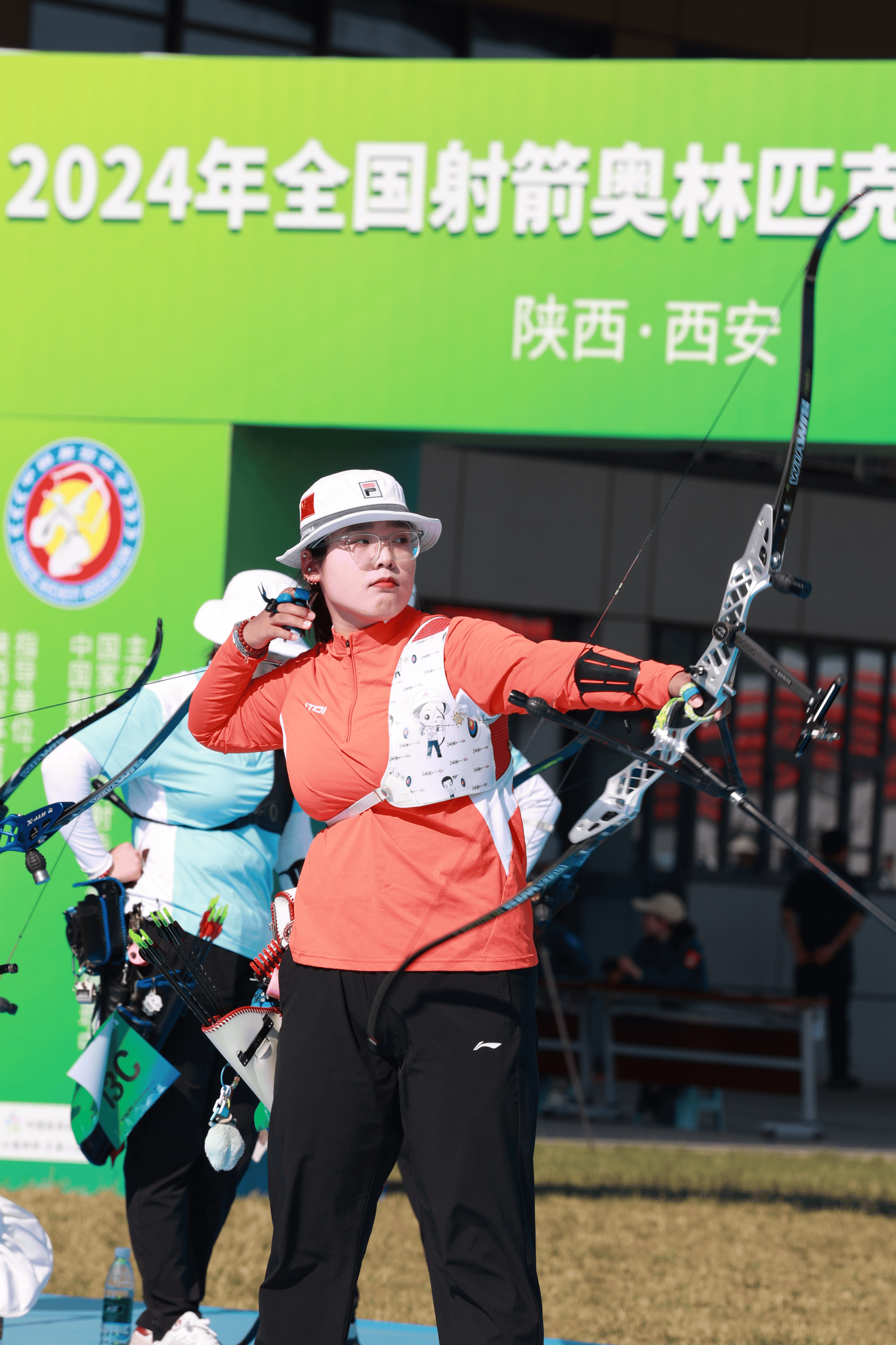 中国代表团夺得亚运会射箭团体金牌 中国代表团夺得亚运会射箭团体金牌