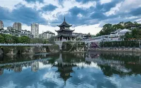 关于贵阳遵义兴城主场战平广州富力,不败保持的信息 关于贵阳遵义兴城主场战平广州富力,不败保持的信息