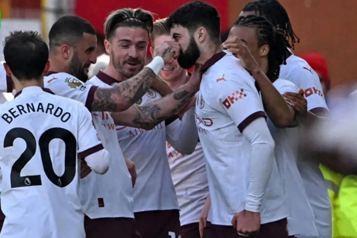 曼城历经波折，终夺决赛入场券