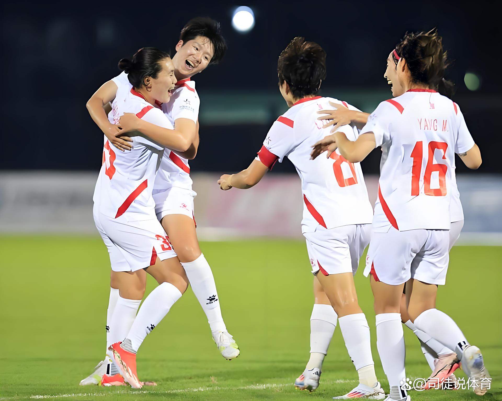 包含女足比赛实时播报,战队精彩表现秀出的词条 包含女足比赛实时播报,战队精彩表现秀出的词条