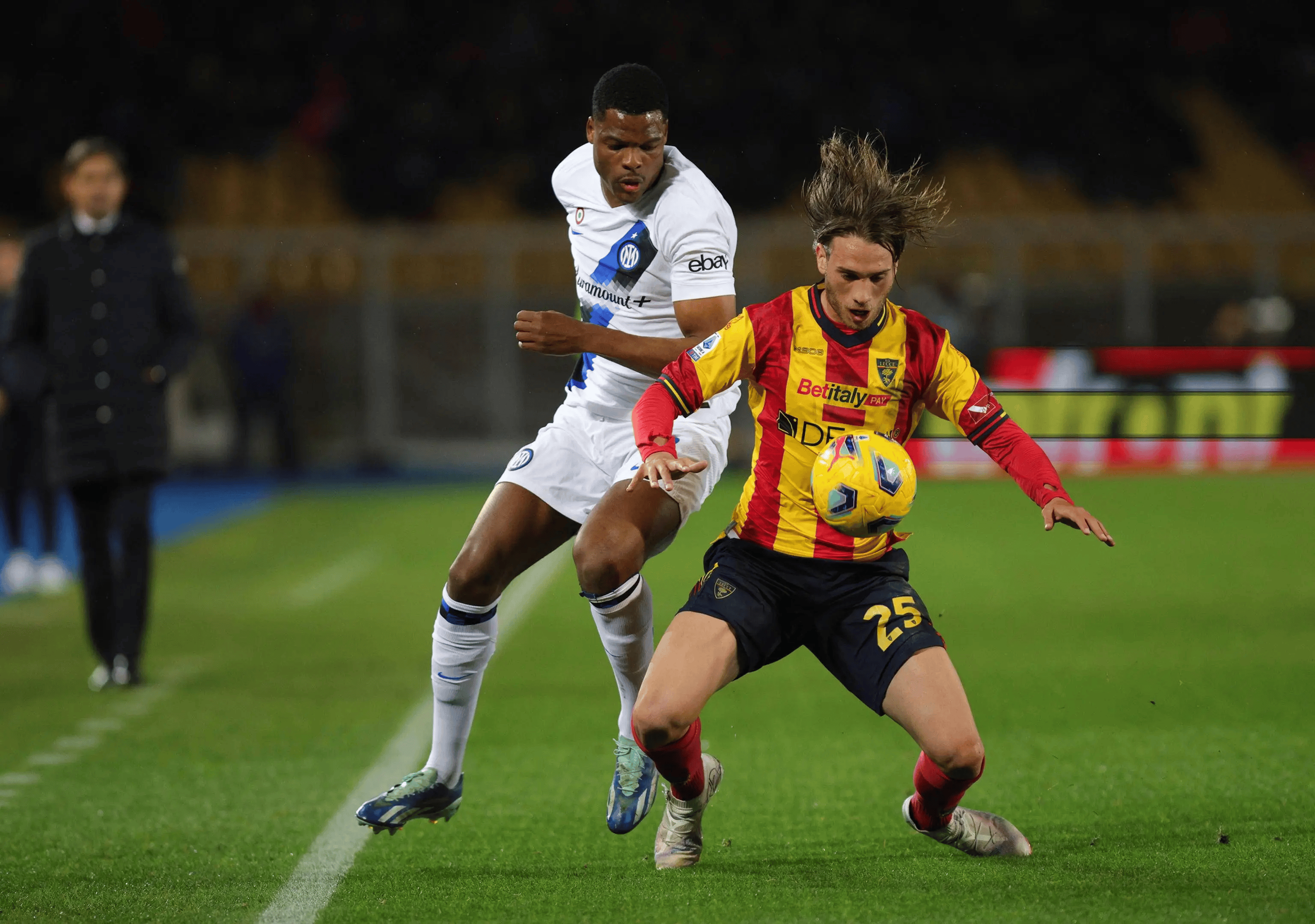 包含AC米兰客场逆转获胜,追逐意甲冠军之路的词条 包含AC米兰客场逆转获胜,追逐意甲冠军之路的词条