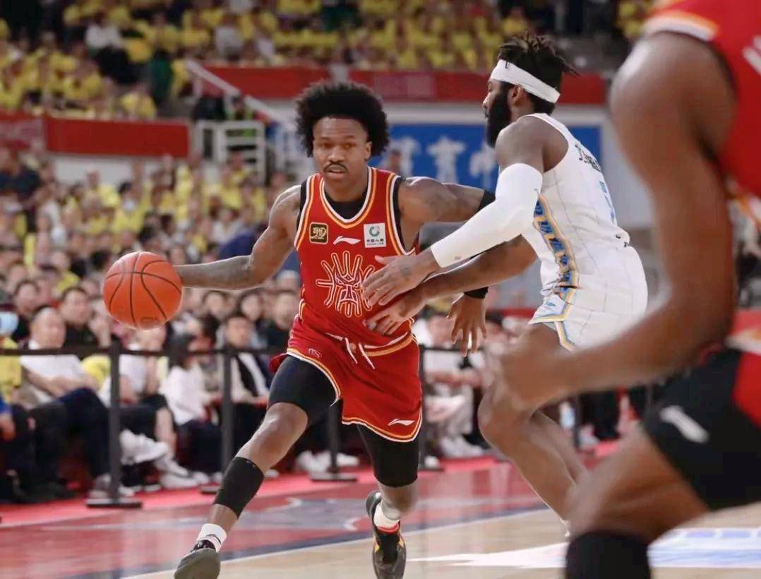 赛场精彩瞬间现场报道，看点不容错过