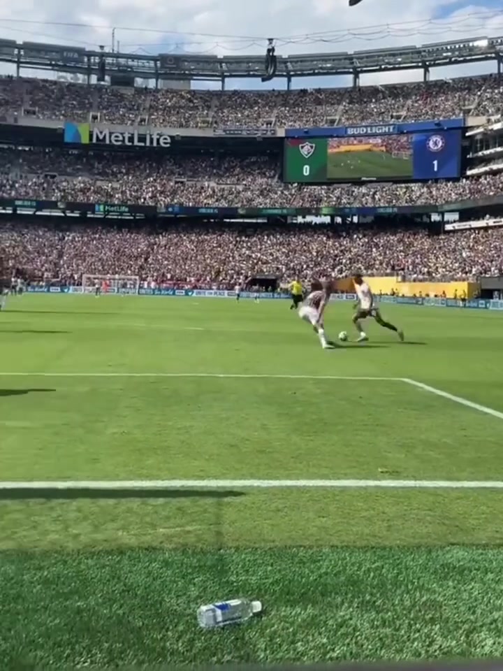 包含切尔西阵容轮换未果，客场被反击爆冷的词条