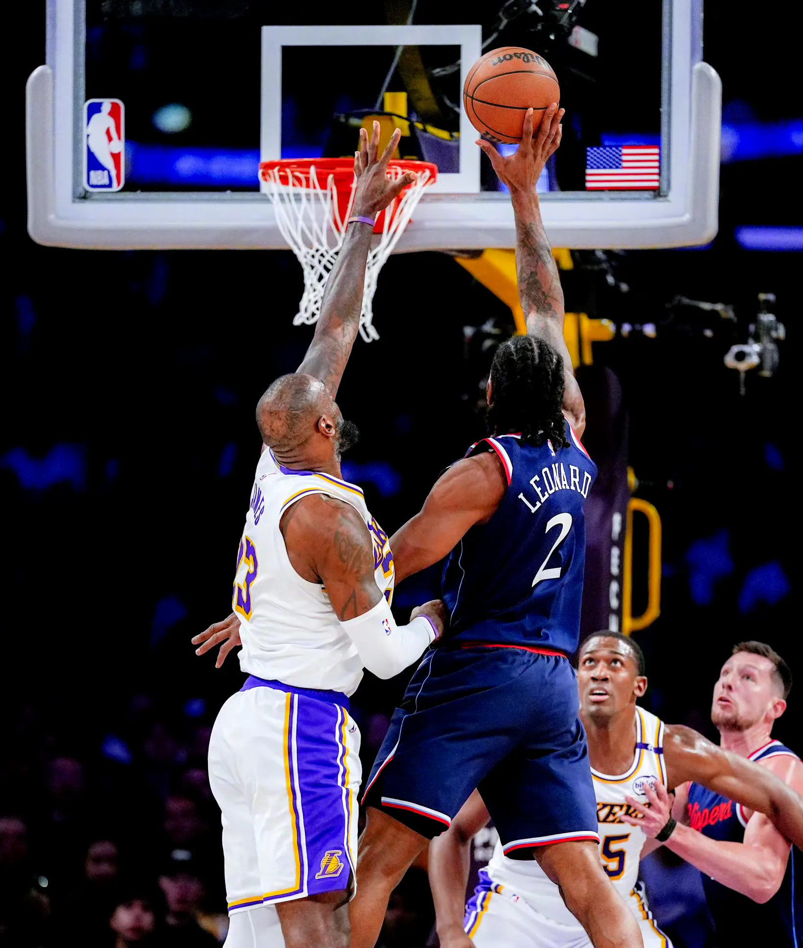 快船客场不敌篮网,遭遇两连败 快船客场不敌篮网,遭遇两连败